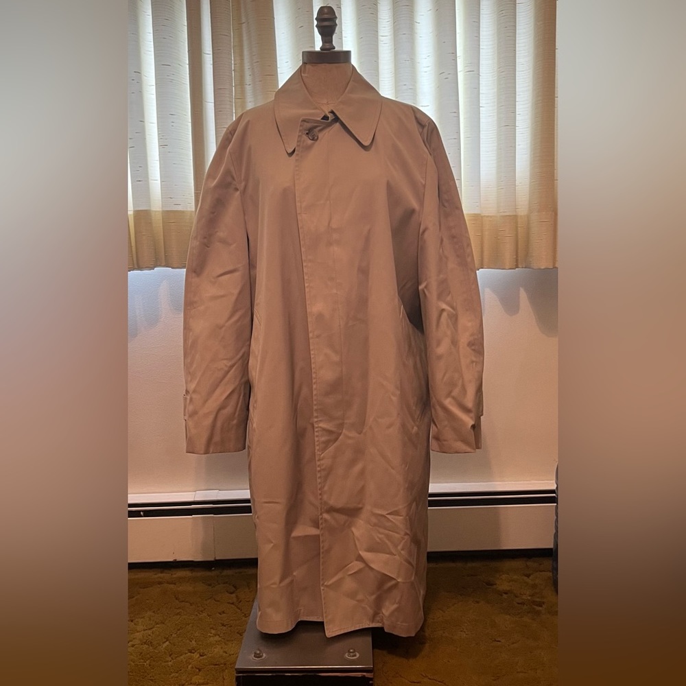 Men’s London Fog Trenchcoat w/ Fur Liner 38